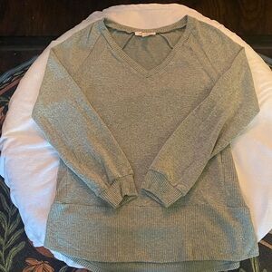 V-Neck Sweater in Green